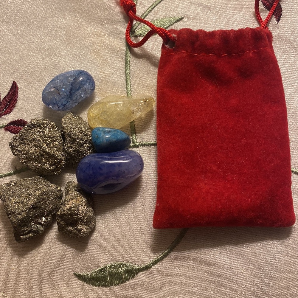 Velvet Bag and set of 4 Tumbled Rocks & 4 pieces of Fools Gold